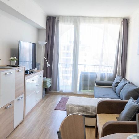 Seaforth Apartment Сиофок Екстериор снимка