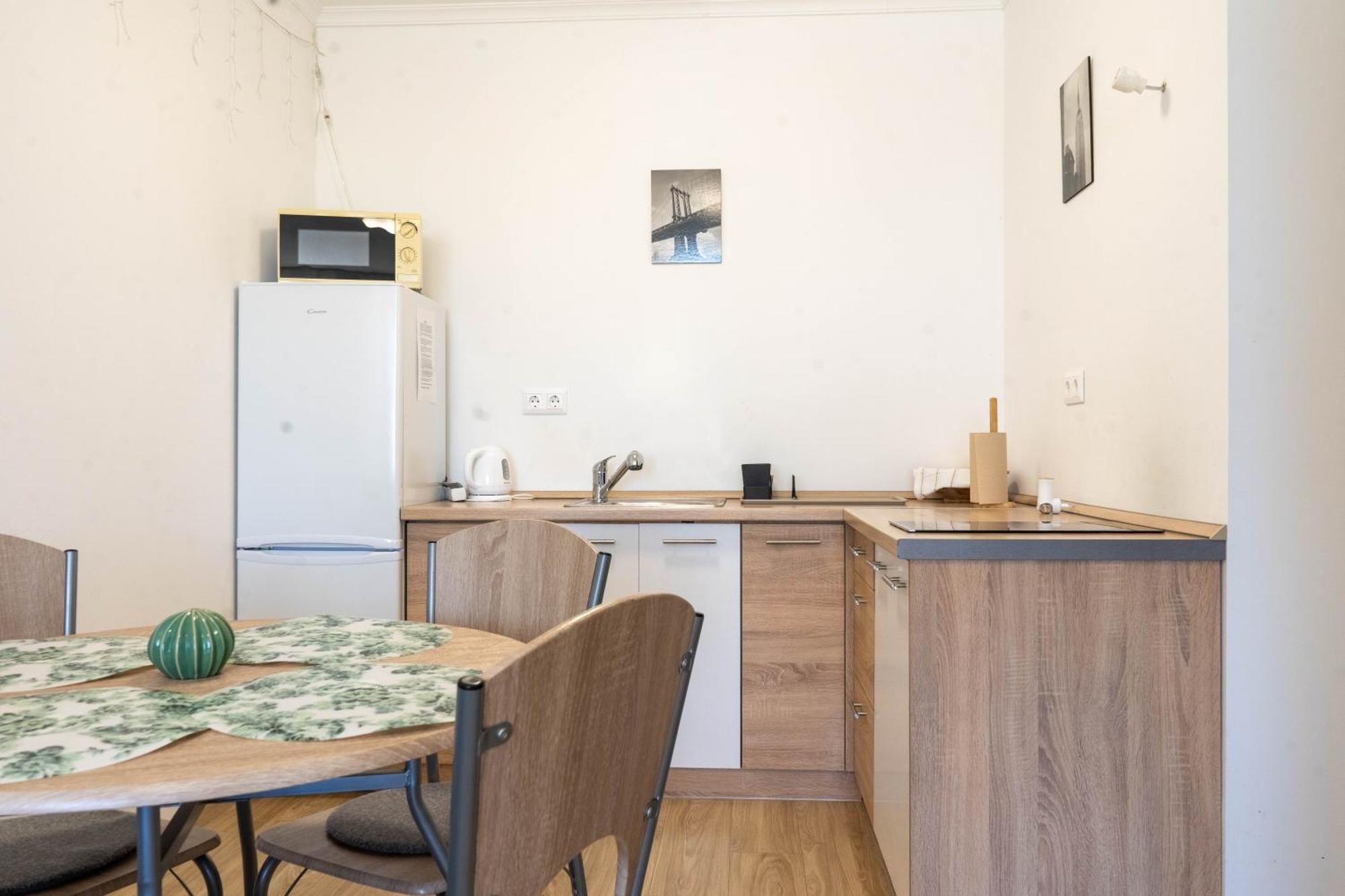 Seaforth Apartment Сиофок Екстериор снимка